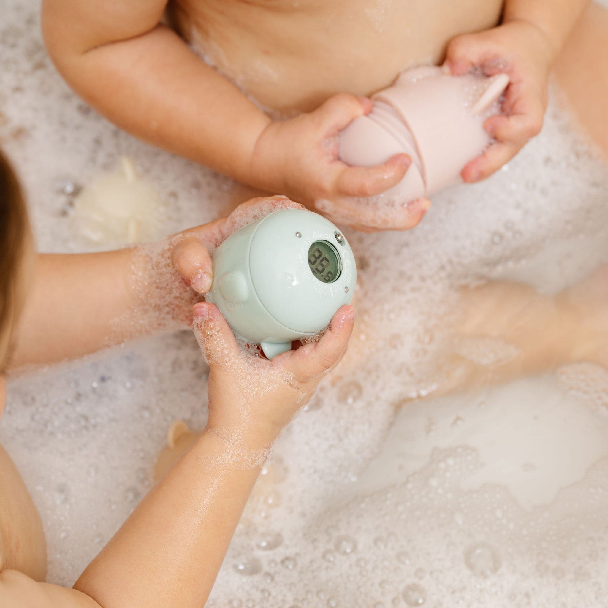 5-Piece Bath Toy Set with Thermometer