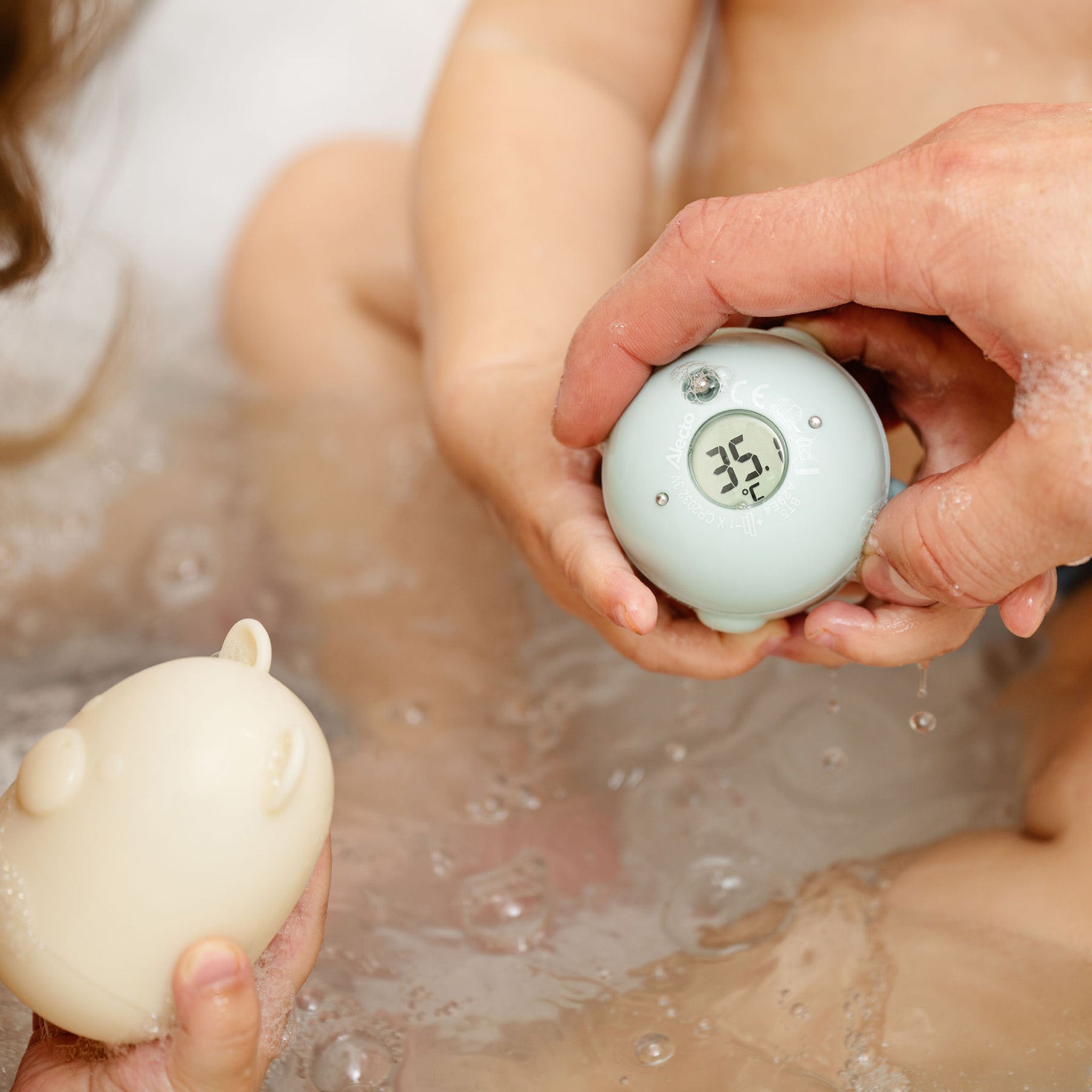 5-Piece Bath Toy Set with Thermometer